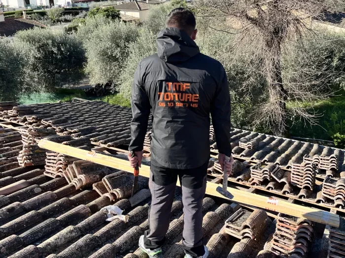 L'équipe TMF Toiture et Façade sur un chantier